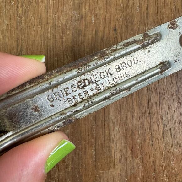 Vintage Griesedieck Bros Beer St. Louis Missouri Metal Bottle opener rusty - Picture 5 of 5